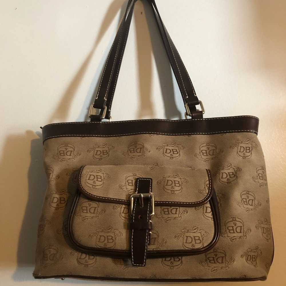 Dooney & Bourke Handbag!